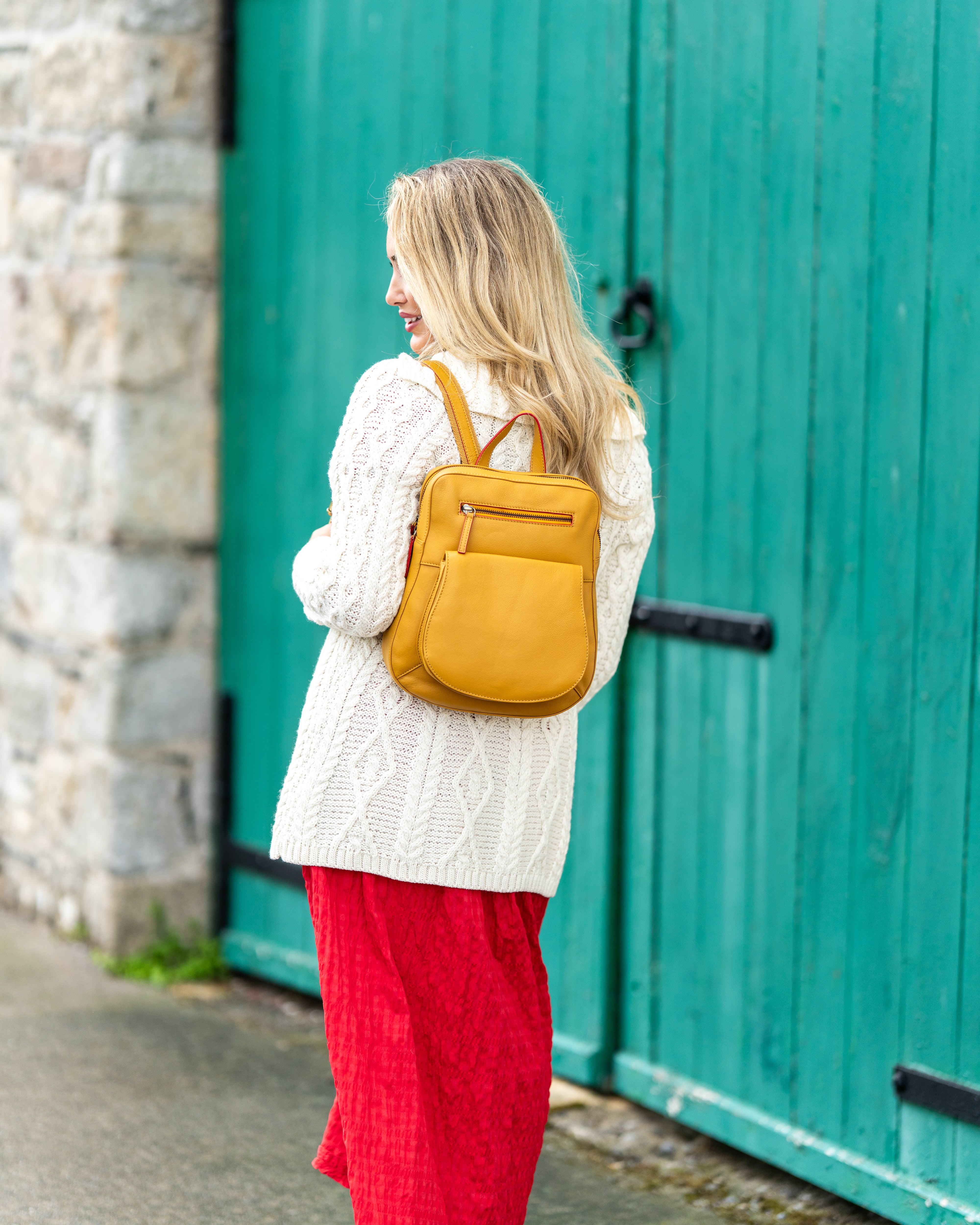 Back Pack Sisken – Tinnakeenly Leathers